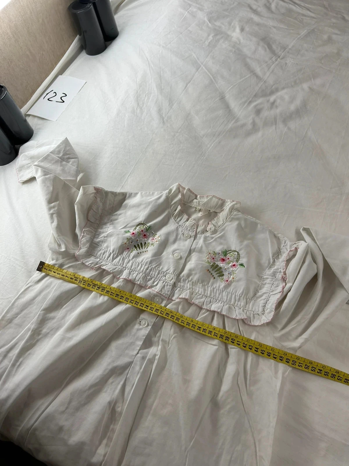 White dress with vintage patterns – photo 11